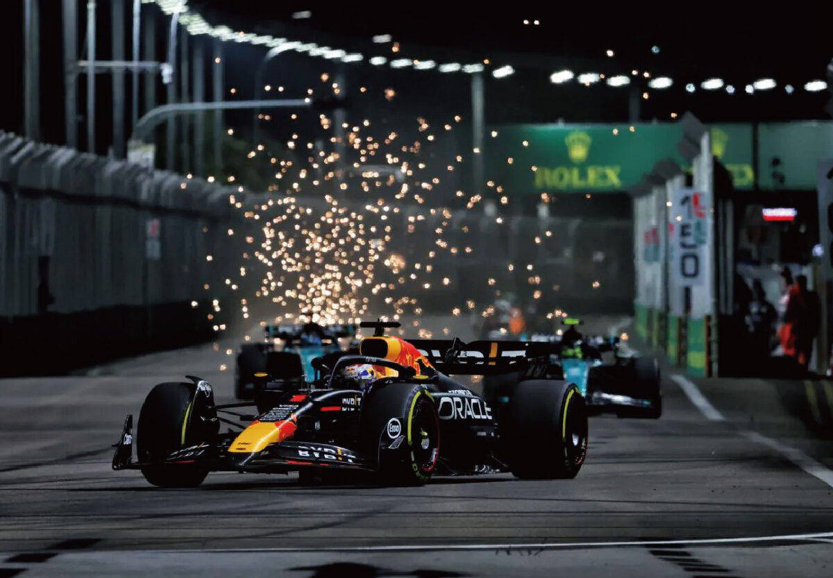 开云体育官网-梅赛德斯绝杀哈斯车队，汉密尔顿扛起全队