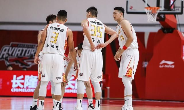 开云体育官网-摩纳哥将迎战尼斯，双方实力相当难分伯仲