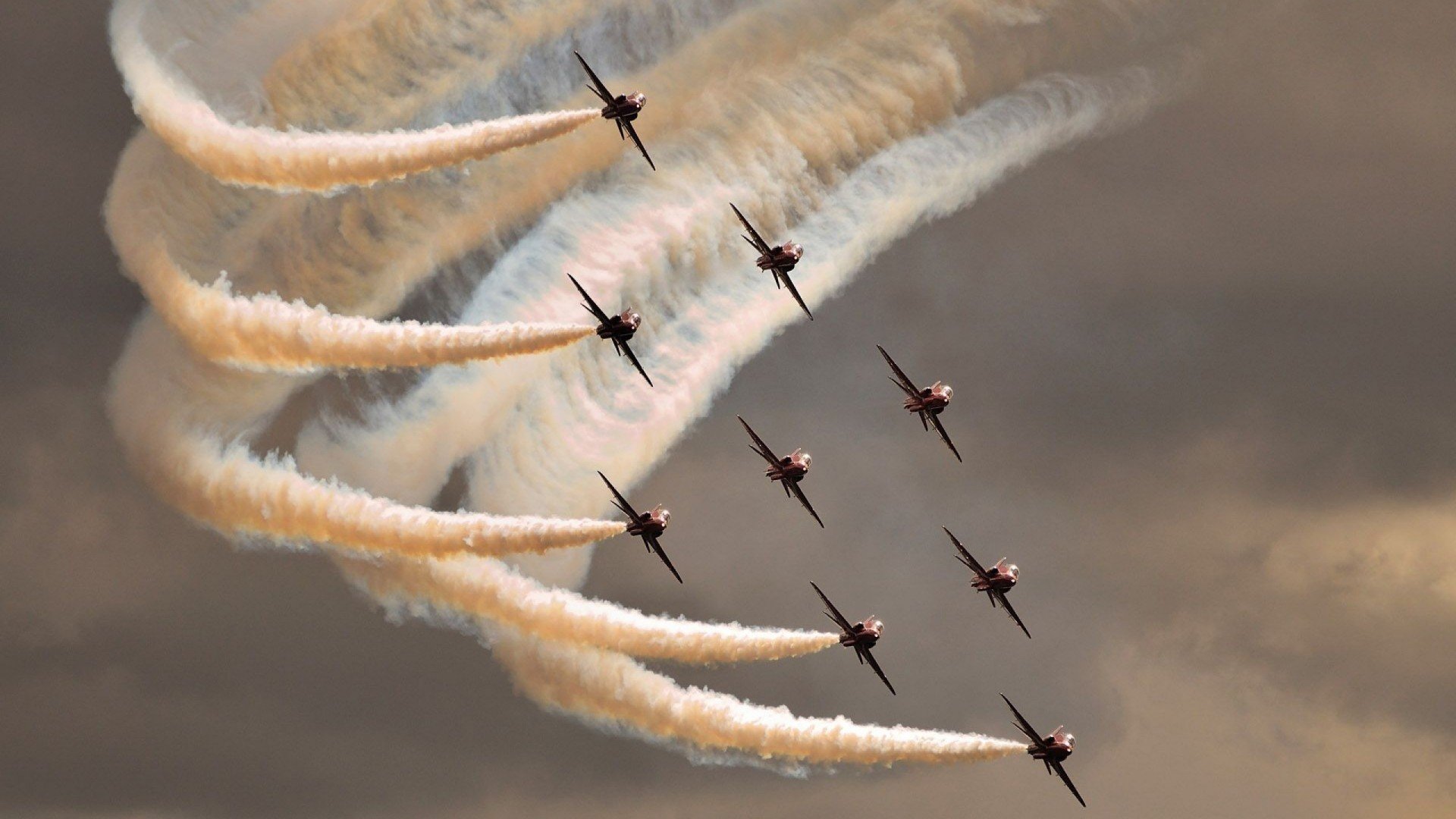 突尼斯陨落的注脚上，梅西写下了自己的王座铭文